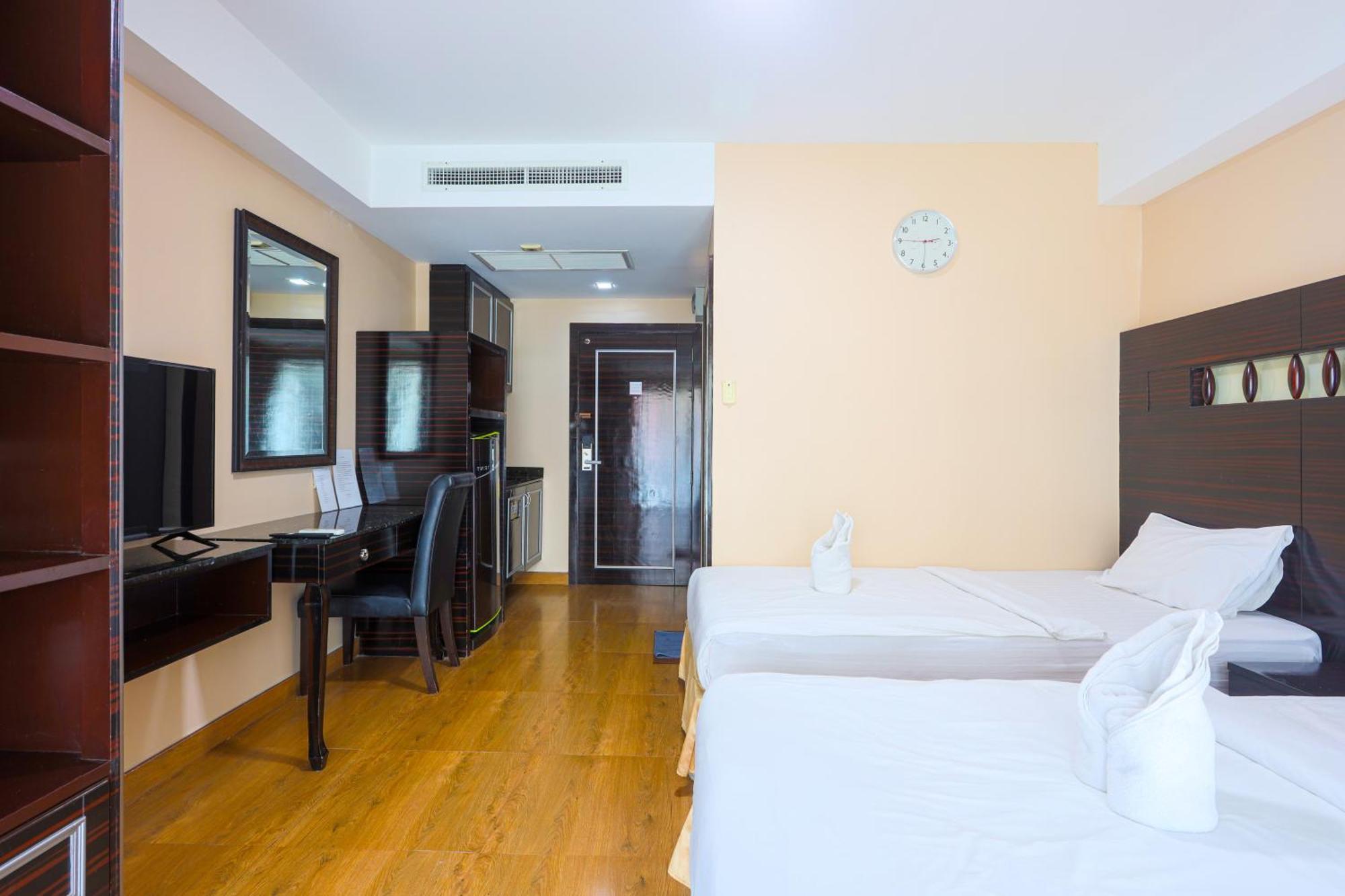 Land Royal Residence Патая Екстериор снимка