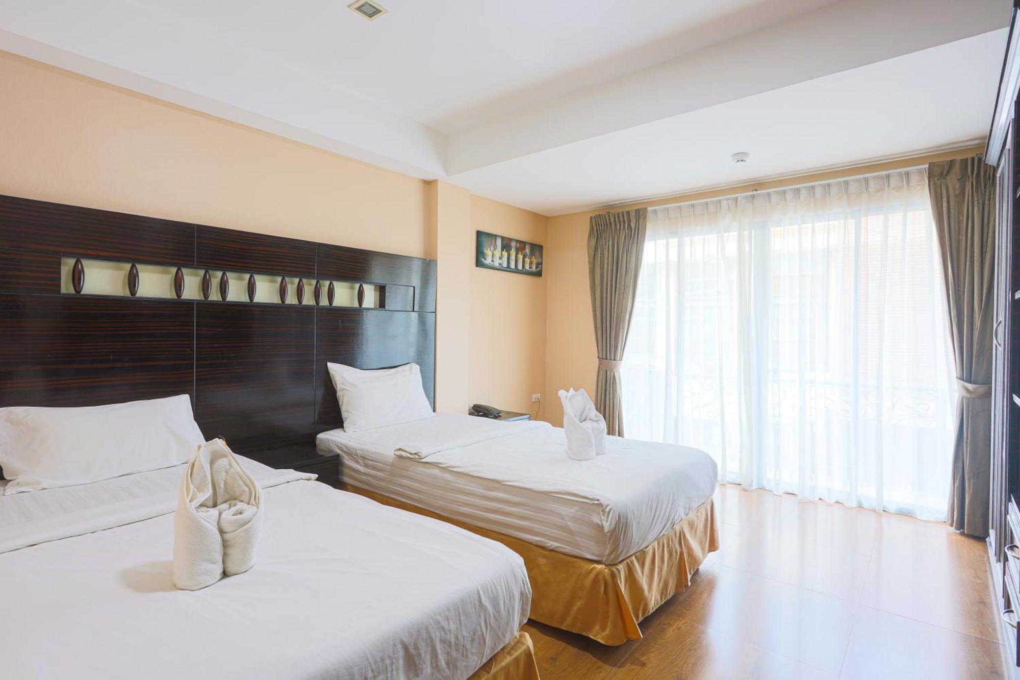 Land Royal Residence Патая Екстериор снимка
