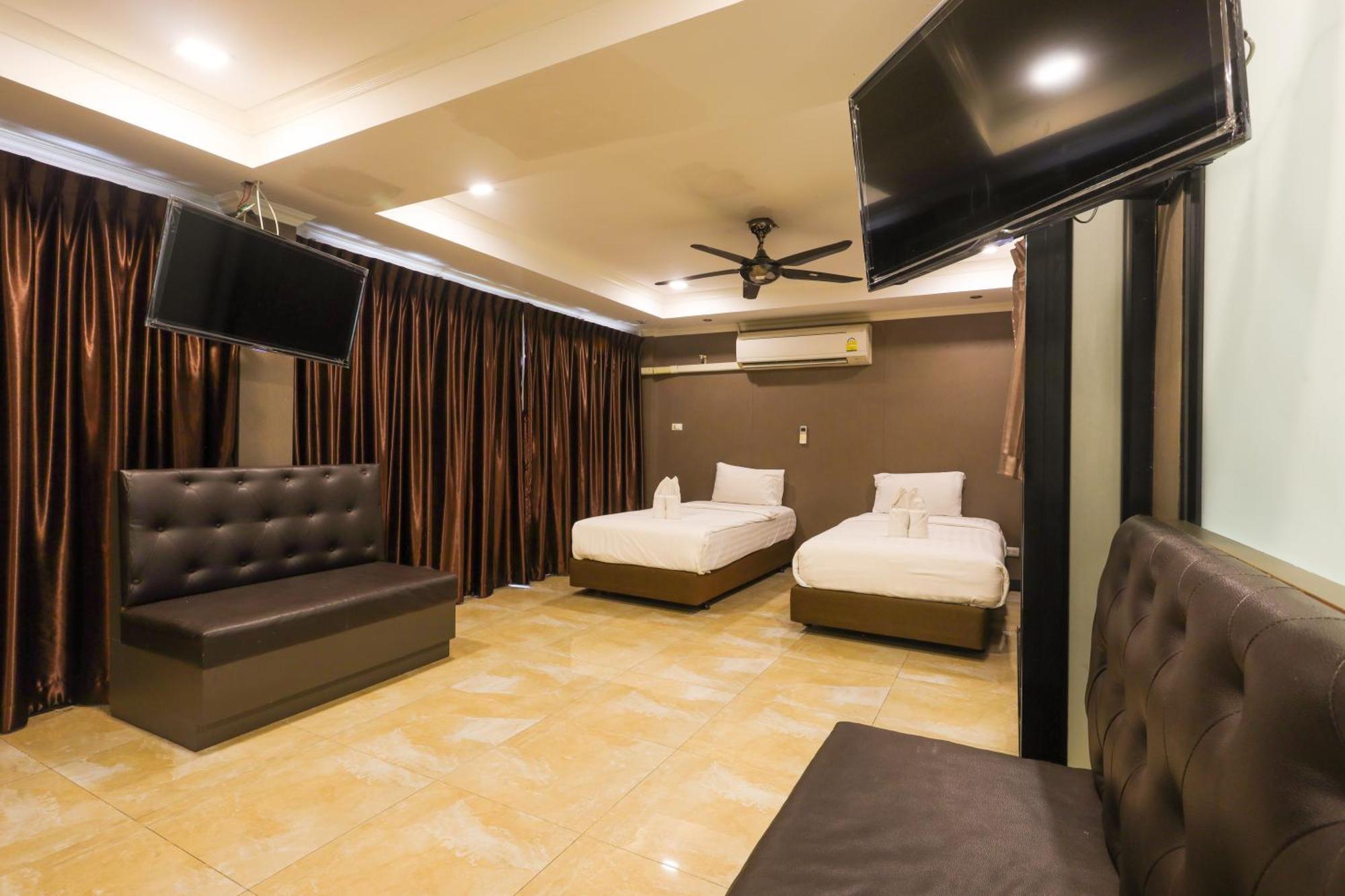 Land Royal Residence Патая Екстериор снимка