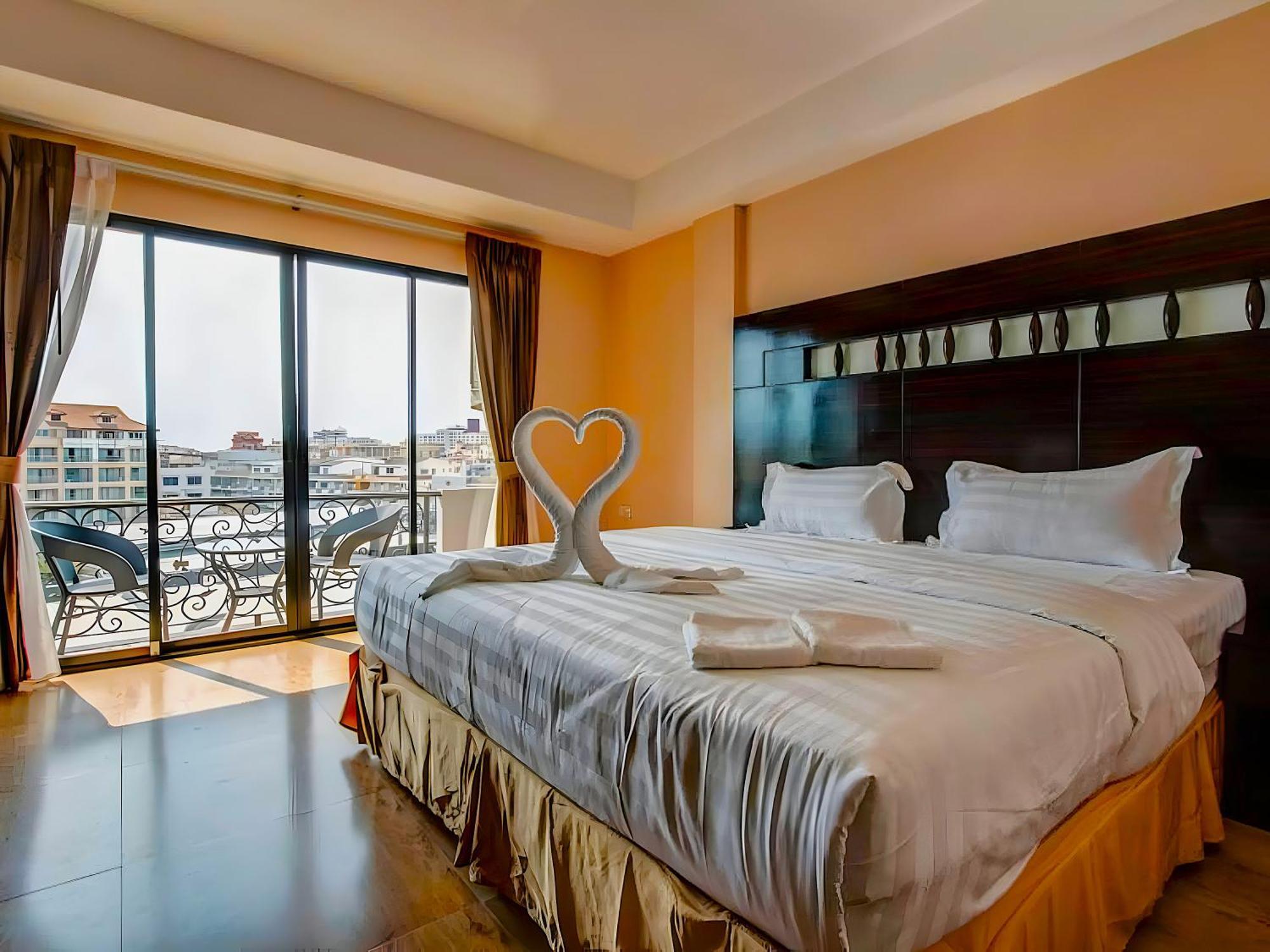 Land Royal Residence Патая Екстериор снимка
